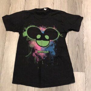 Men size S small shirt in good used condition